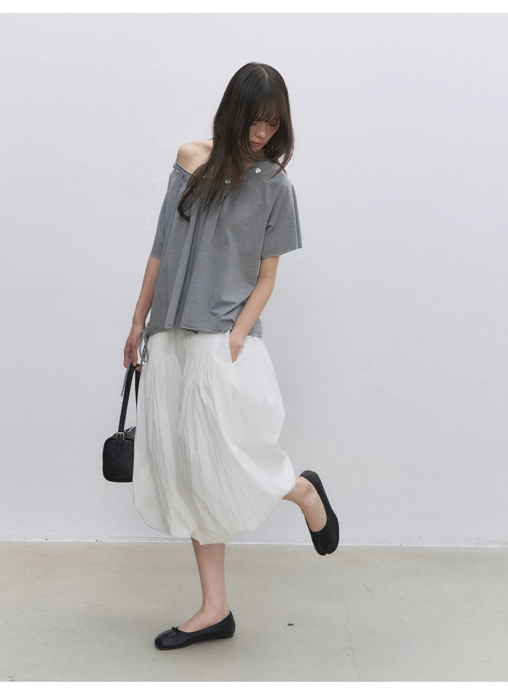 Shell Button Off-Shoulder Top
