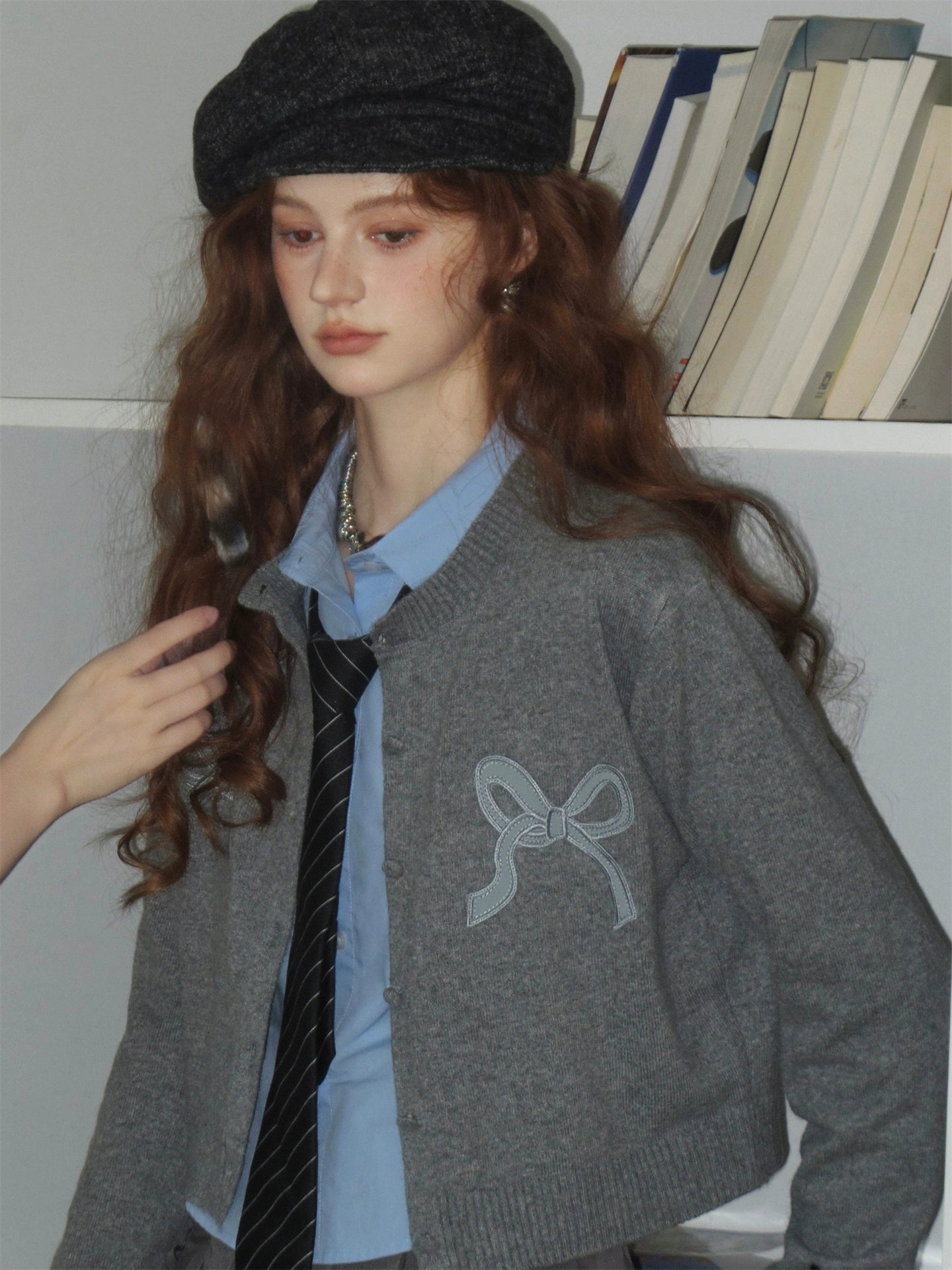 Bow Appliqué Round-Neck Knit Cardigan