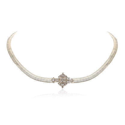 All-match Snake Bone Choker