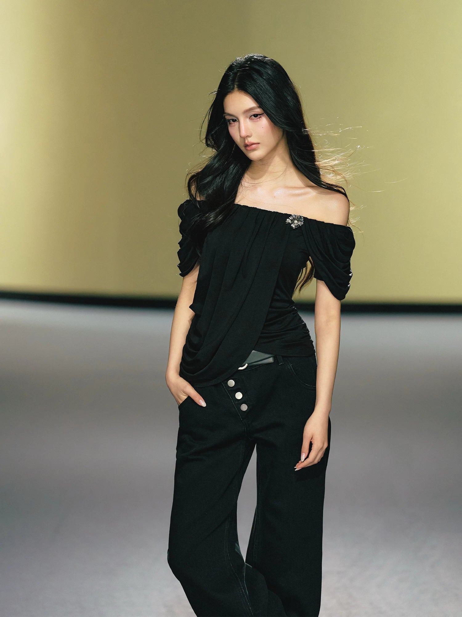 Lyocell One Shoulder Ruched Top