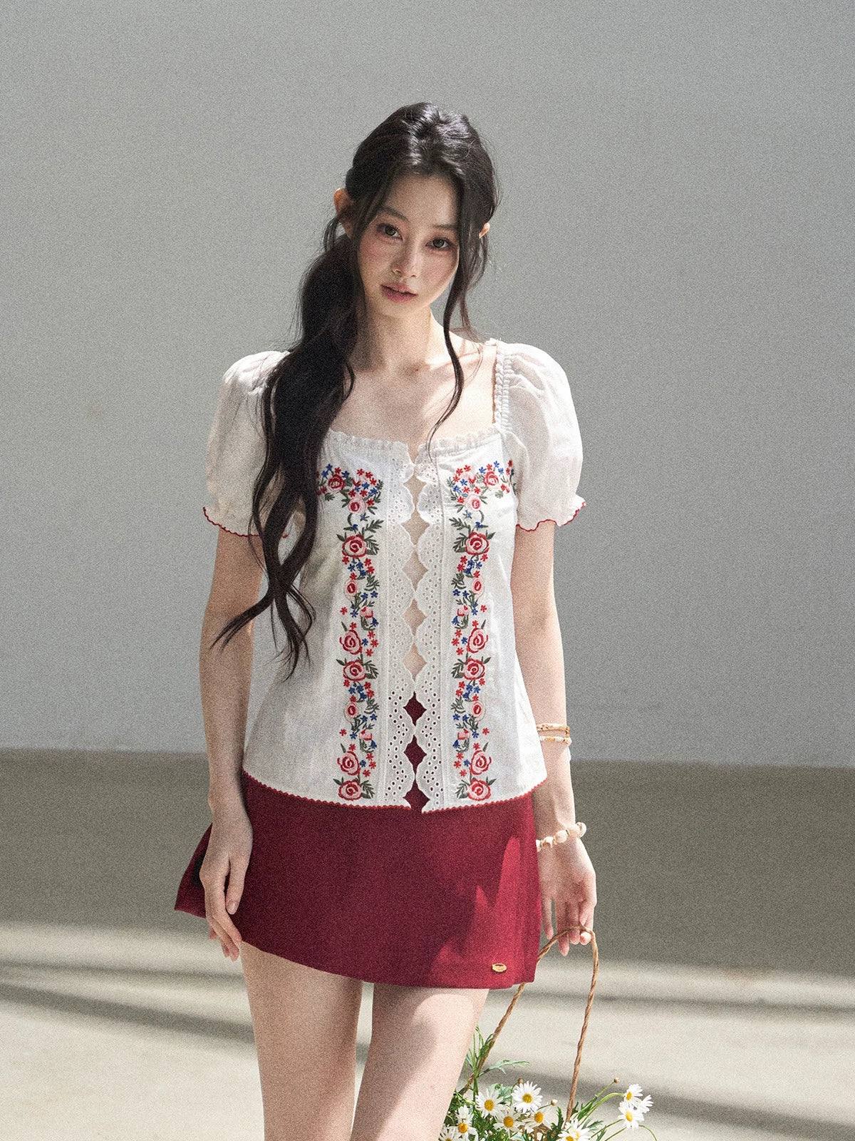 Rose Lace Puff Sleeve Top