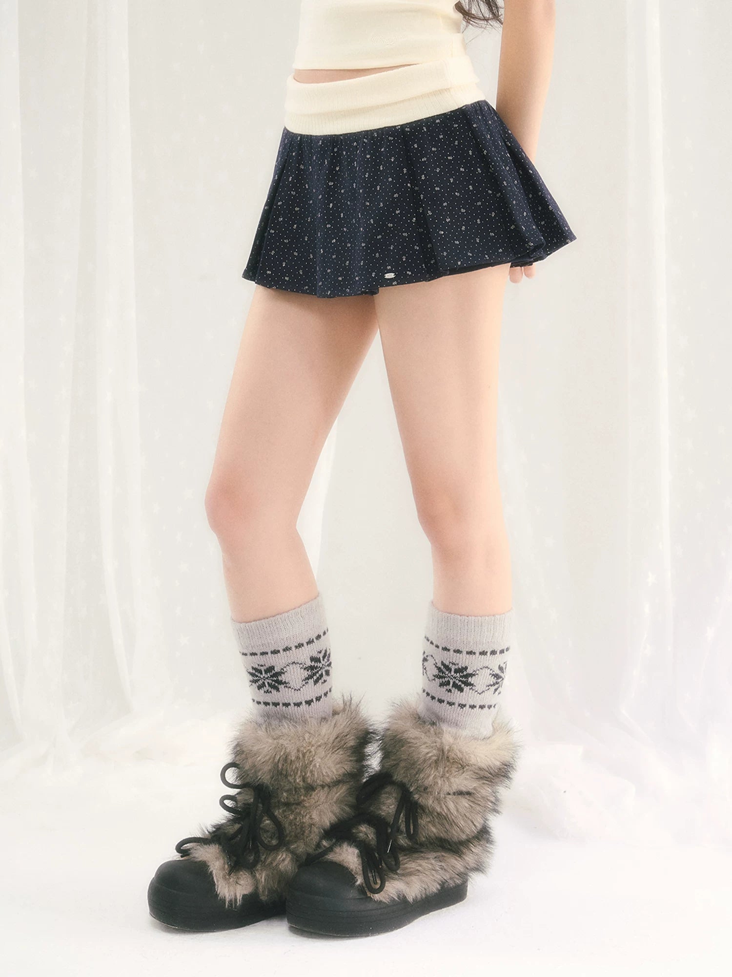 Contrast Waist Pleated Mini Skirt