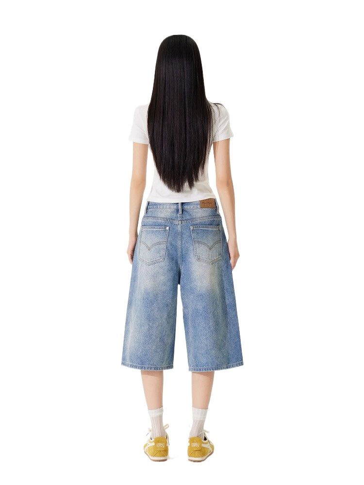 Ripped Capri Denim Pants