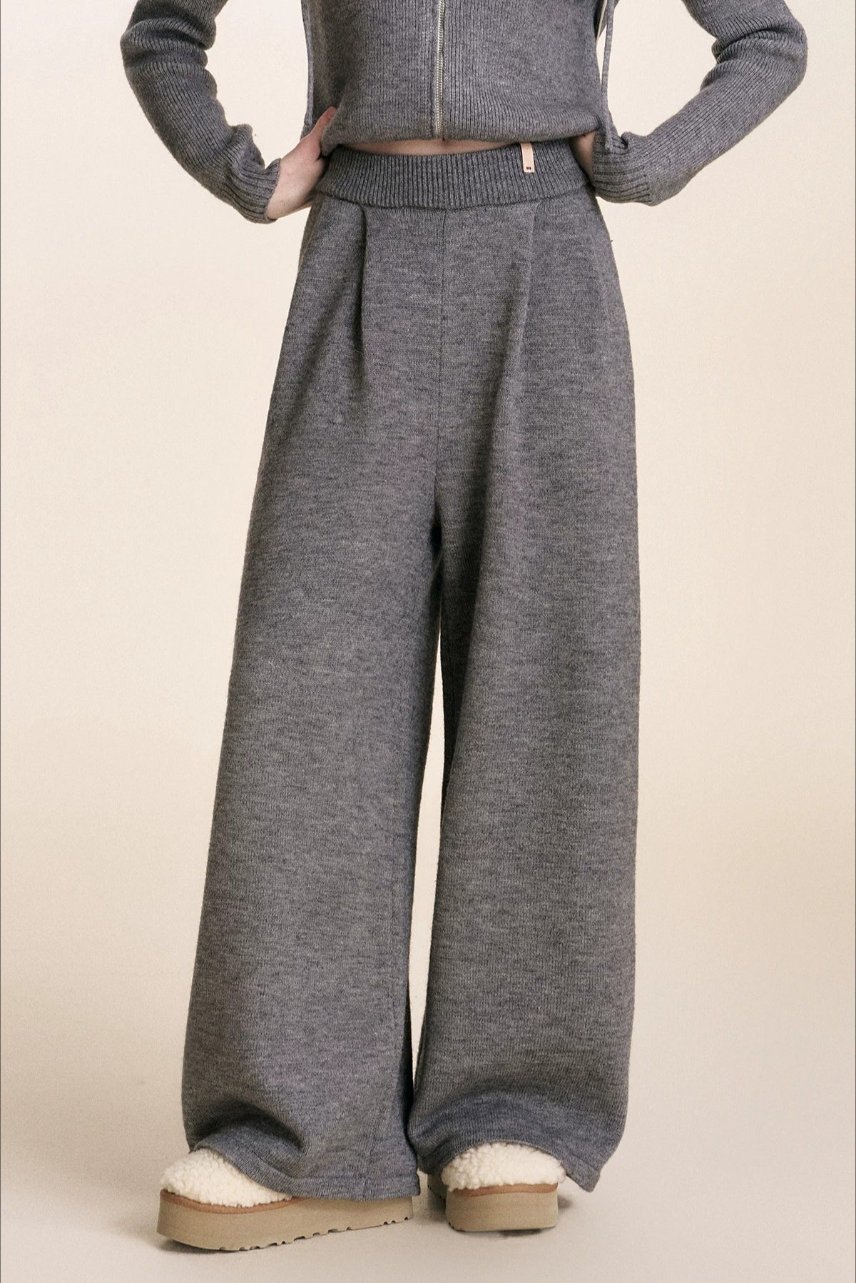 Embroidered Zip Knit Set