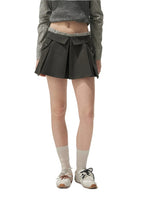 Contrast Pleated Mini Skirt