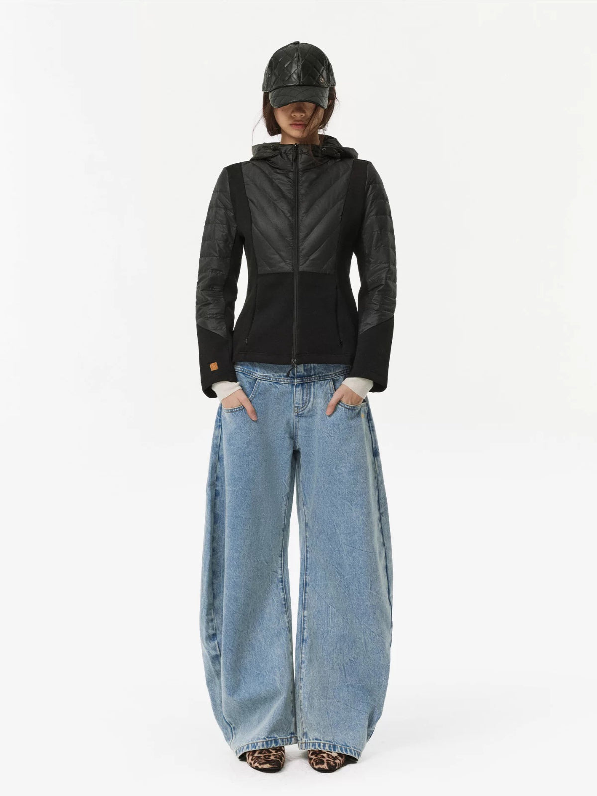 Double Waistband Washed Barrel Jeans
