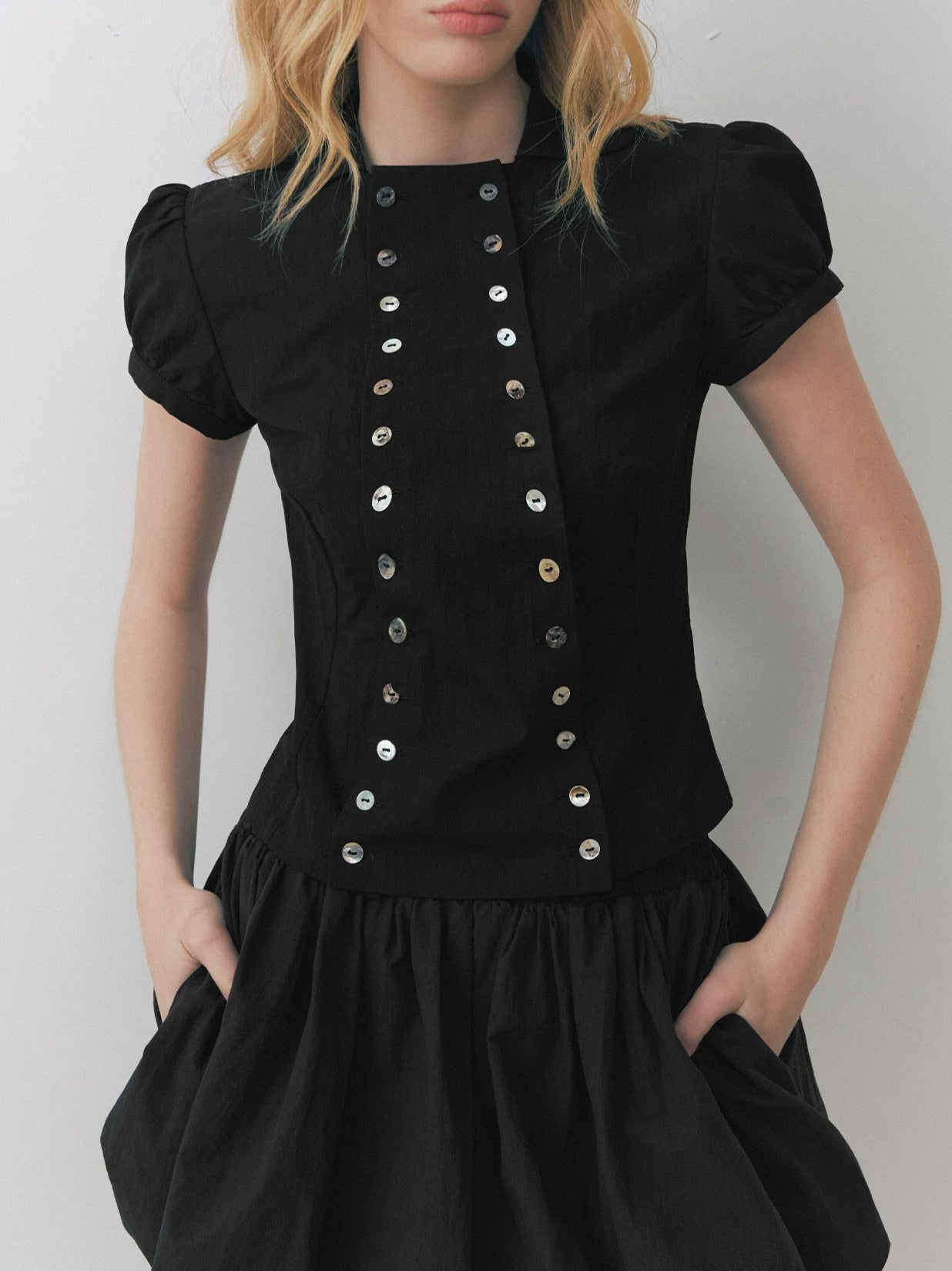 Shell Button Puff Sleeve Shirt
