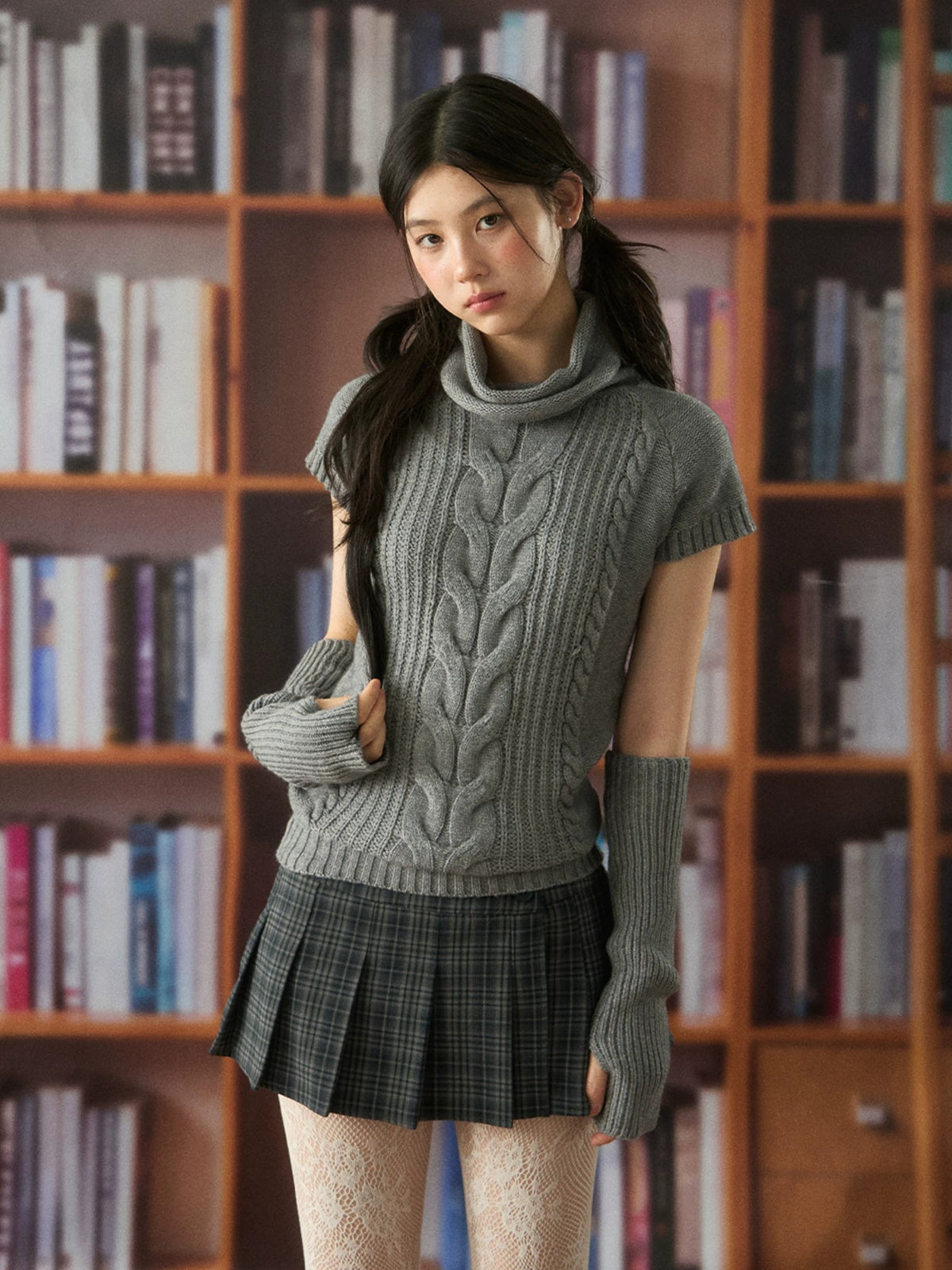 Cable Knit Turtleneck Short Sleeve Top
