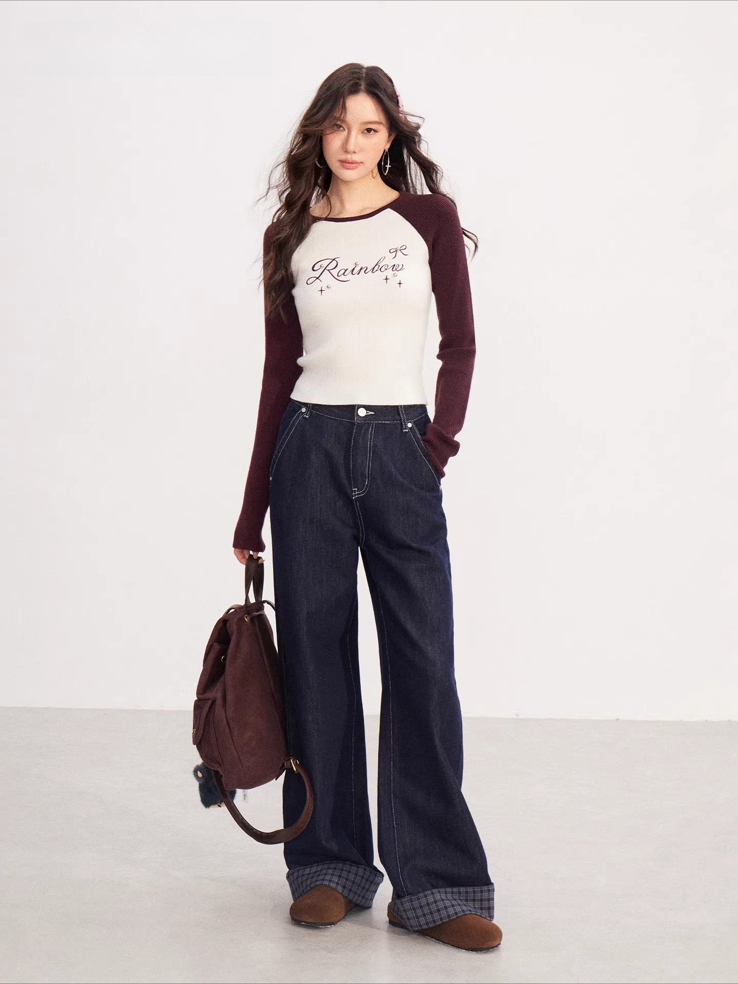 Color-blocked Sleeve Embroidered Top