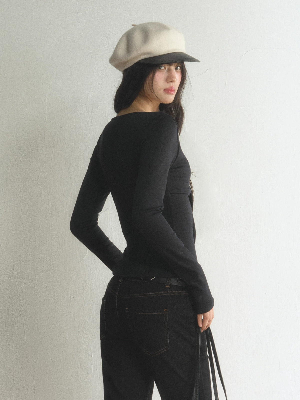 Contrast Bow V-Neck Layered T-Shirt