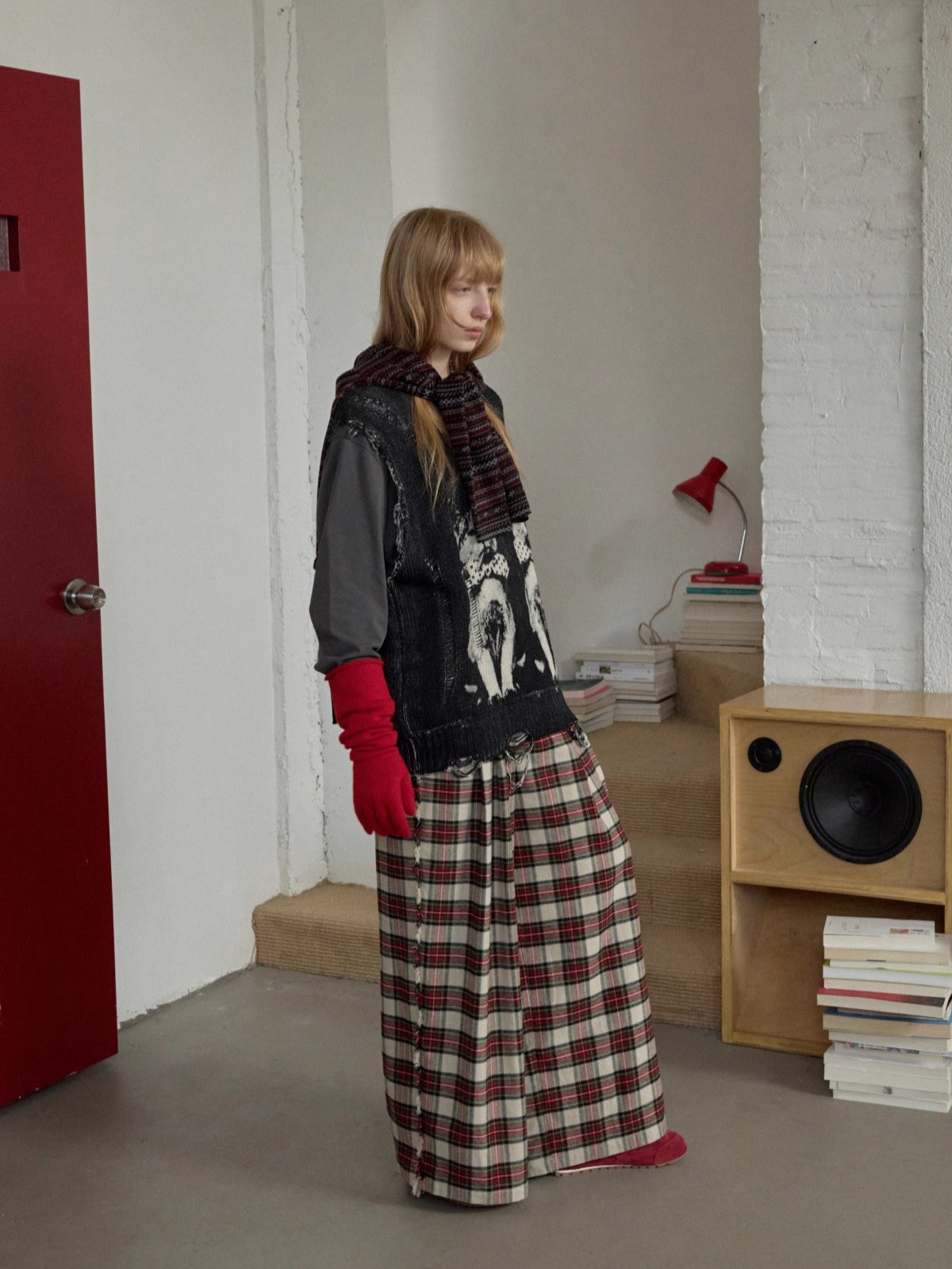 Cat Print Distressed Knit Vest