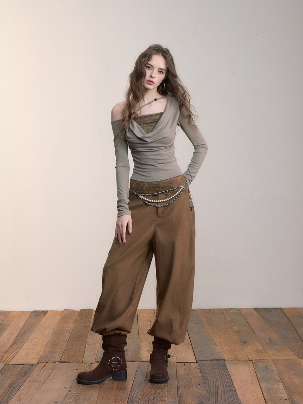 Wide-Leg Relaxed Pants
