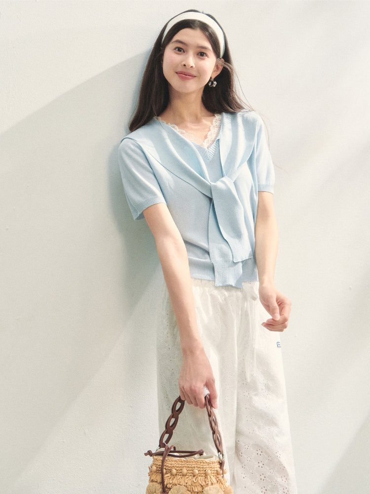 Lace Spliced V-Neck Knitted T-Shirt