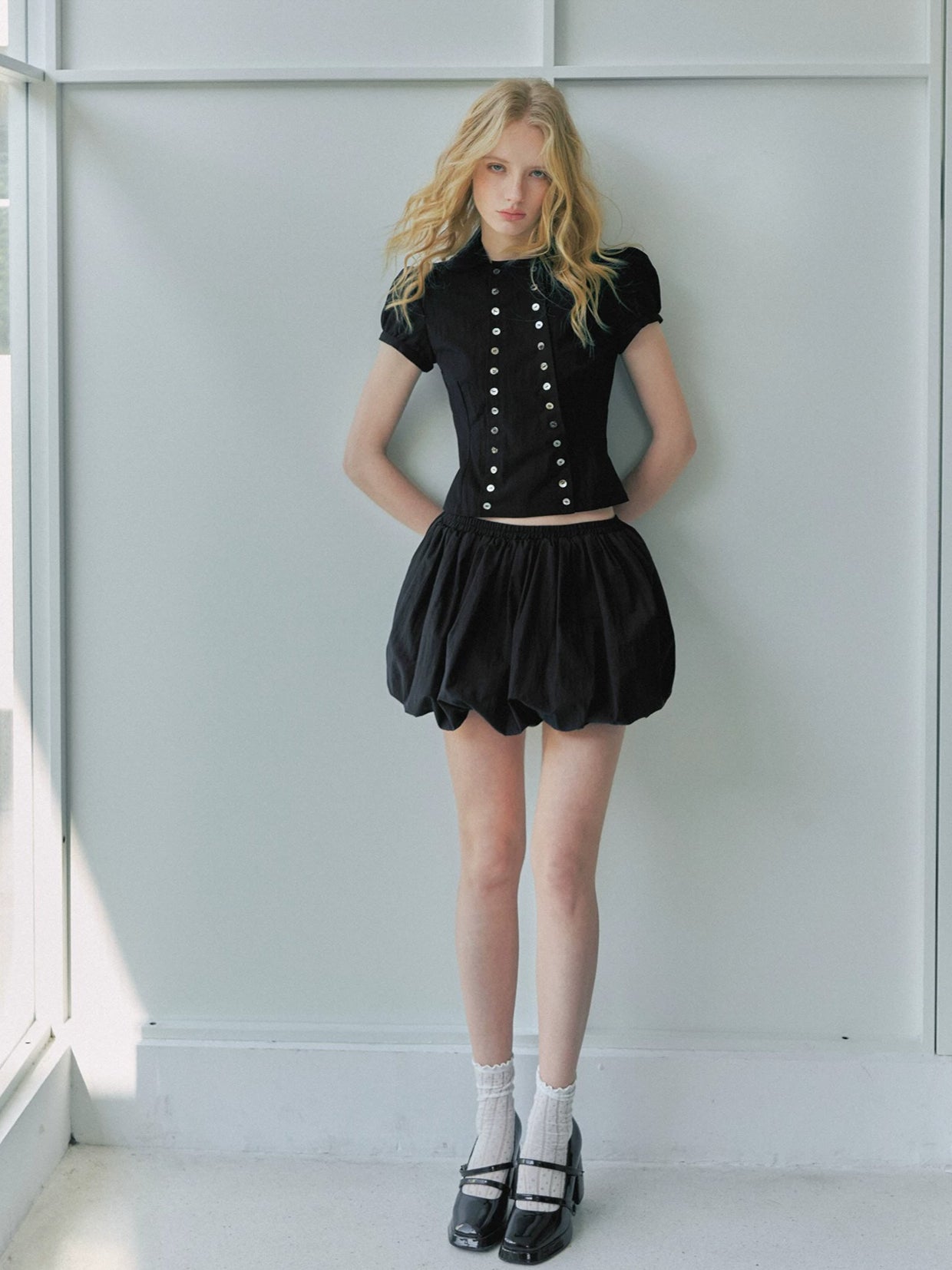 Shell Button Puff Sleeve Shirt