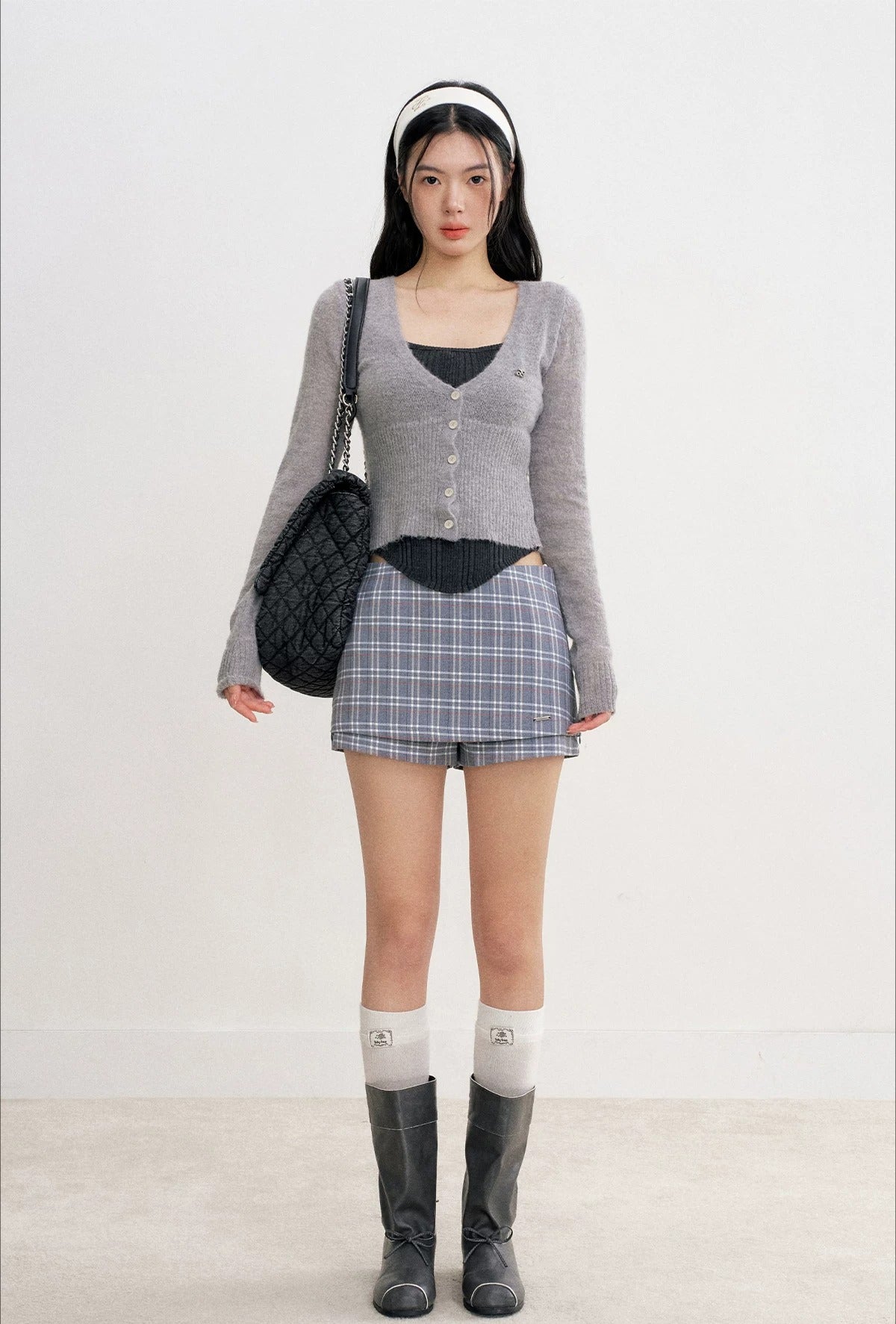 Contrast V-Neck Knit Sweater