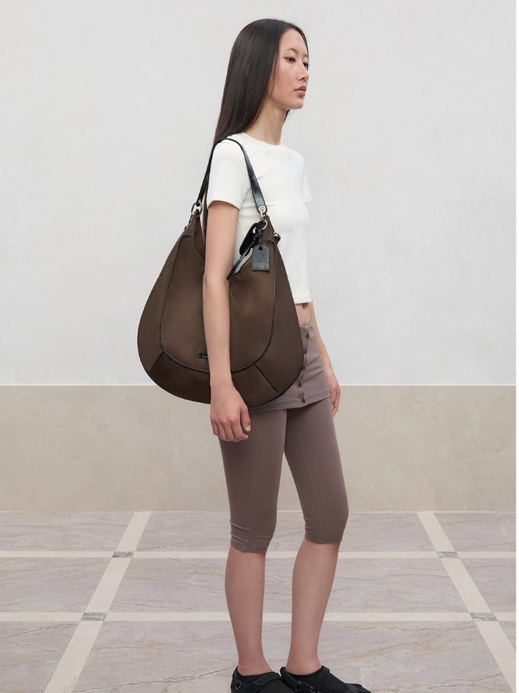Large-Capacity Commuter Saddle Bag