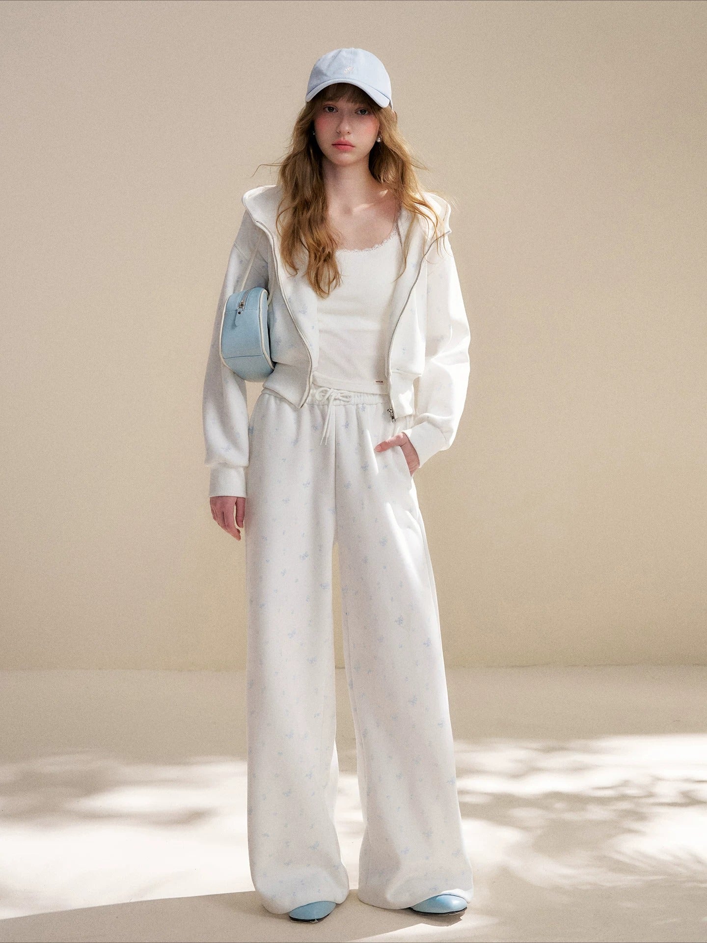 White Rose Printed Hoodie &amp; Pants Set
