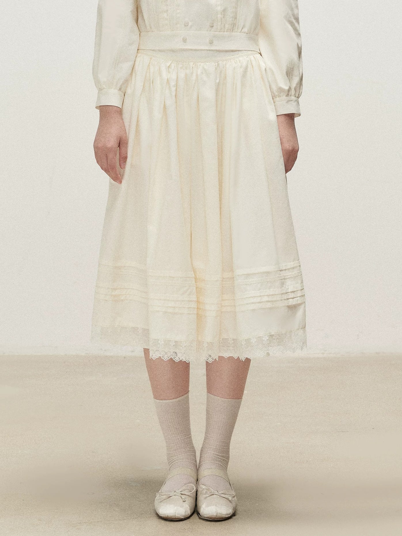 Lace Mock Neck Skirt Set