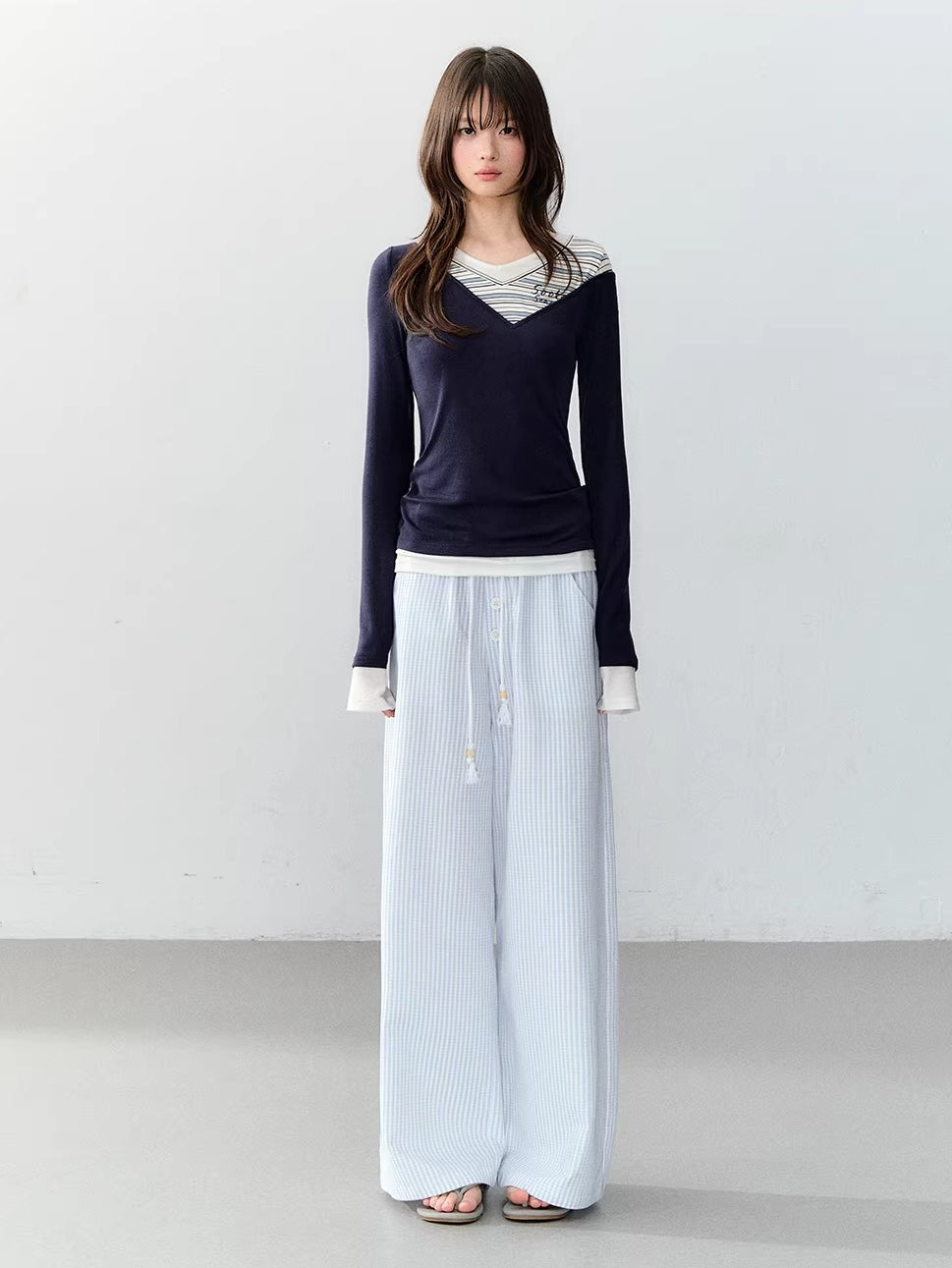 V-neck Layered Slim Tee