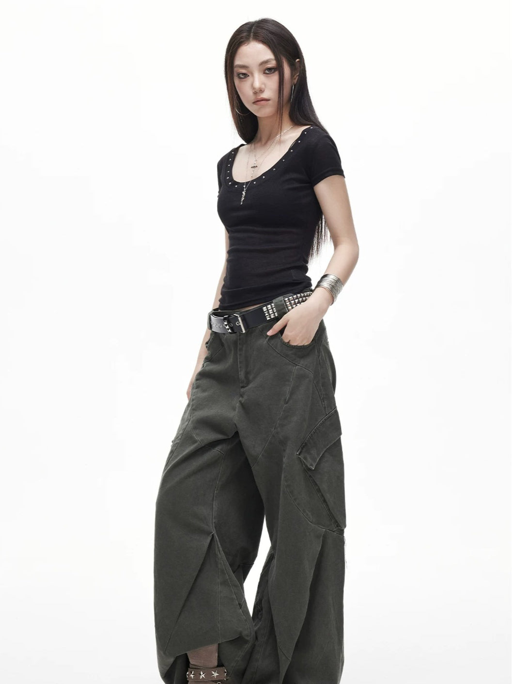 Rivet V Neck Tee