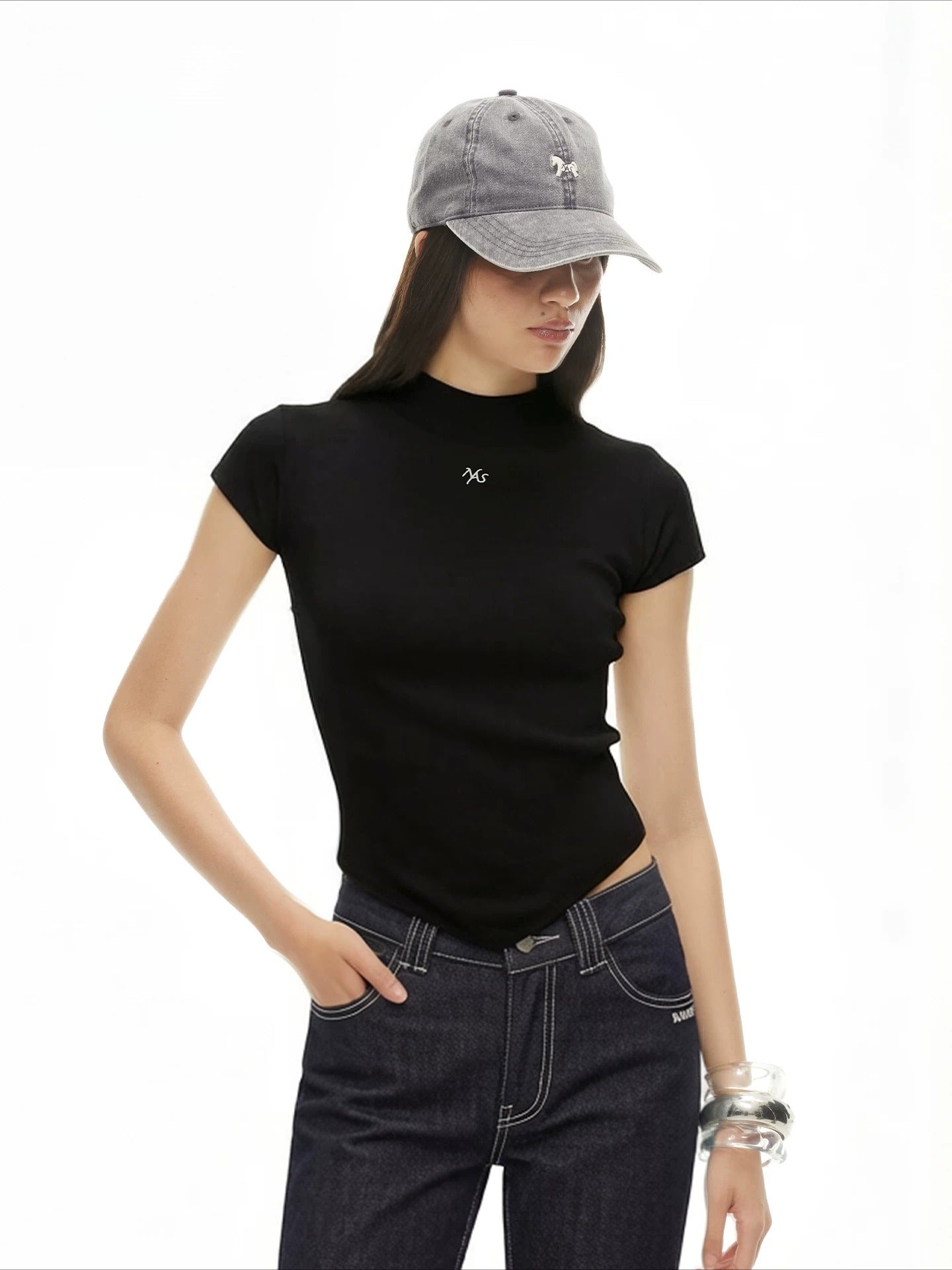 White &amp; Black Arrow Slim Tee