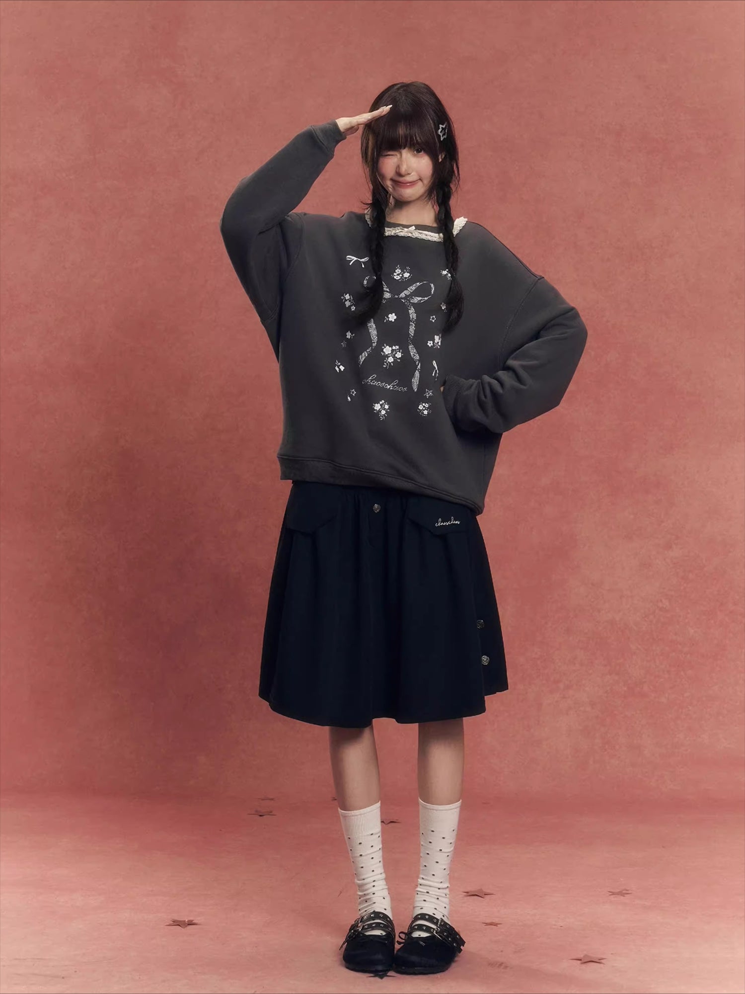 Floral Lace Trim Crewneck Sweatshirt