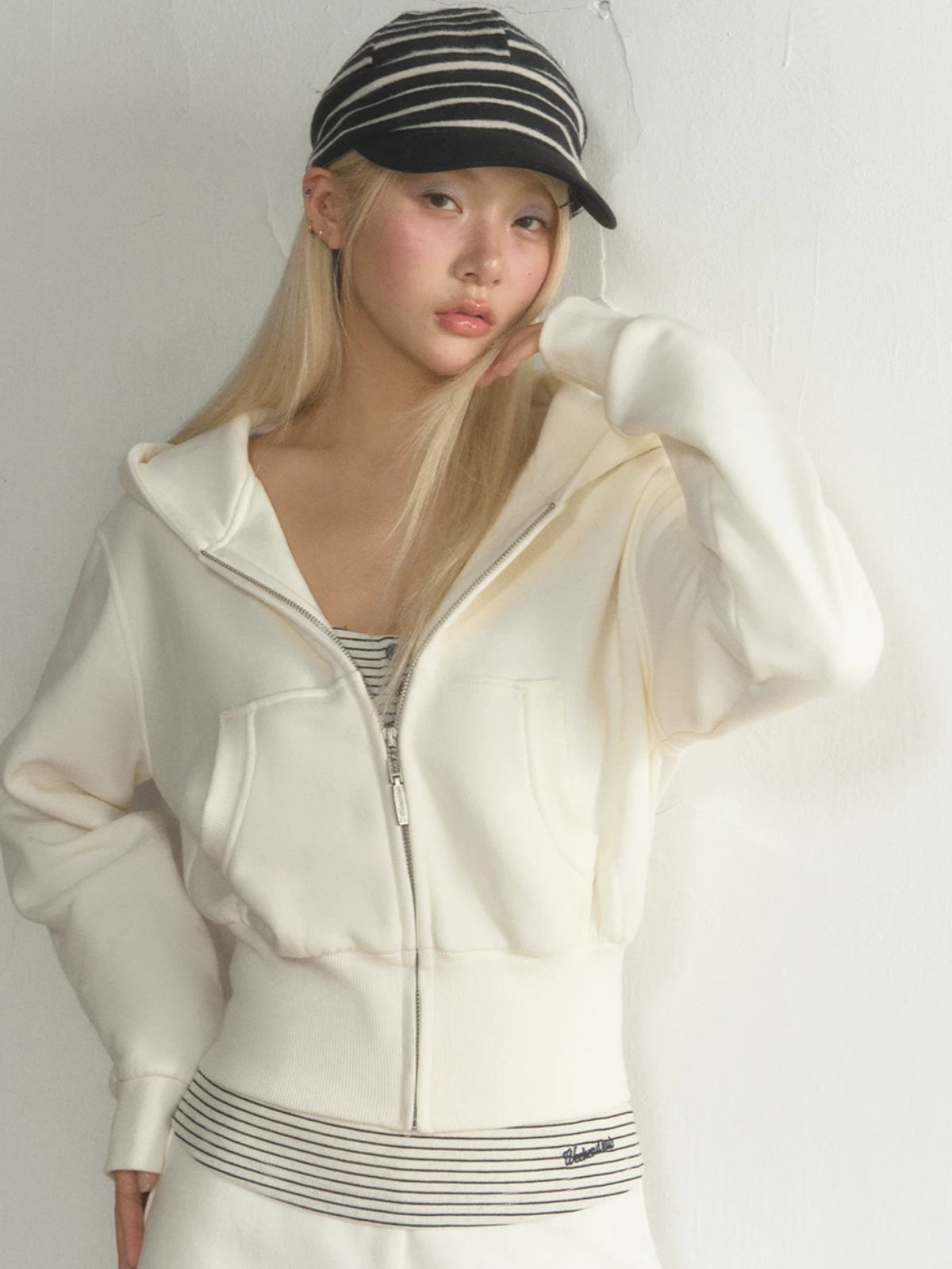 Cropped Hooded Sweatshirt Jacket