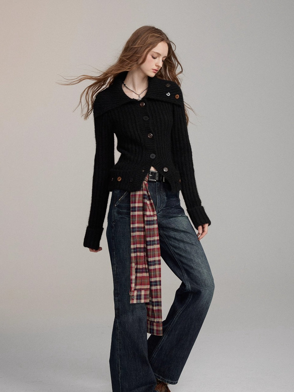 Buttoned Wool-Collar Knit Cardigan
