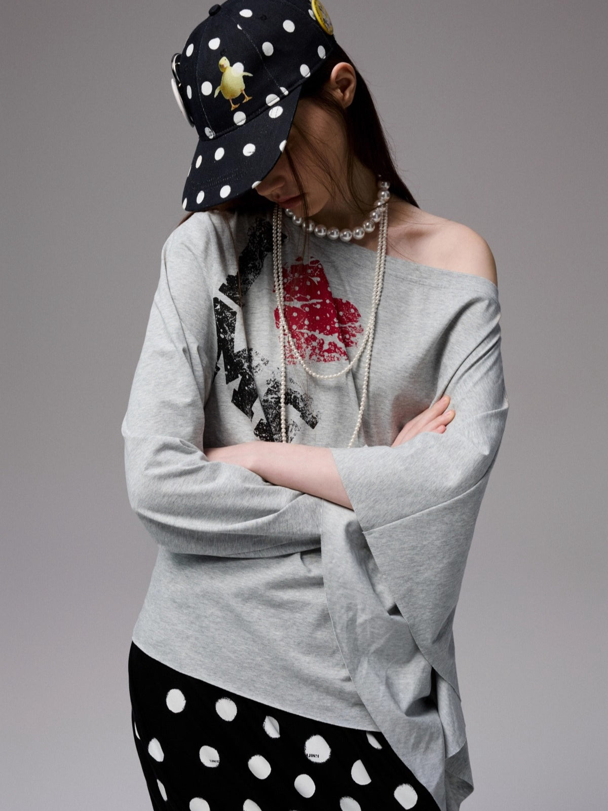 Gray &amp; Navy Blue Badge Print Sweatshirt