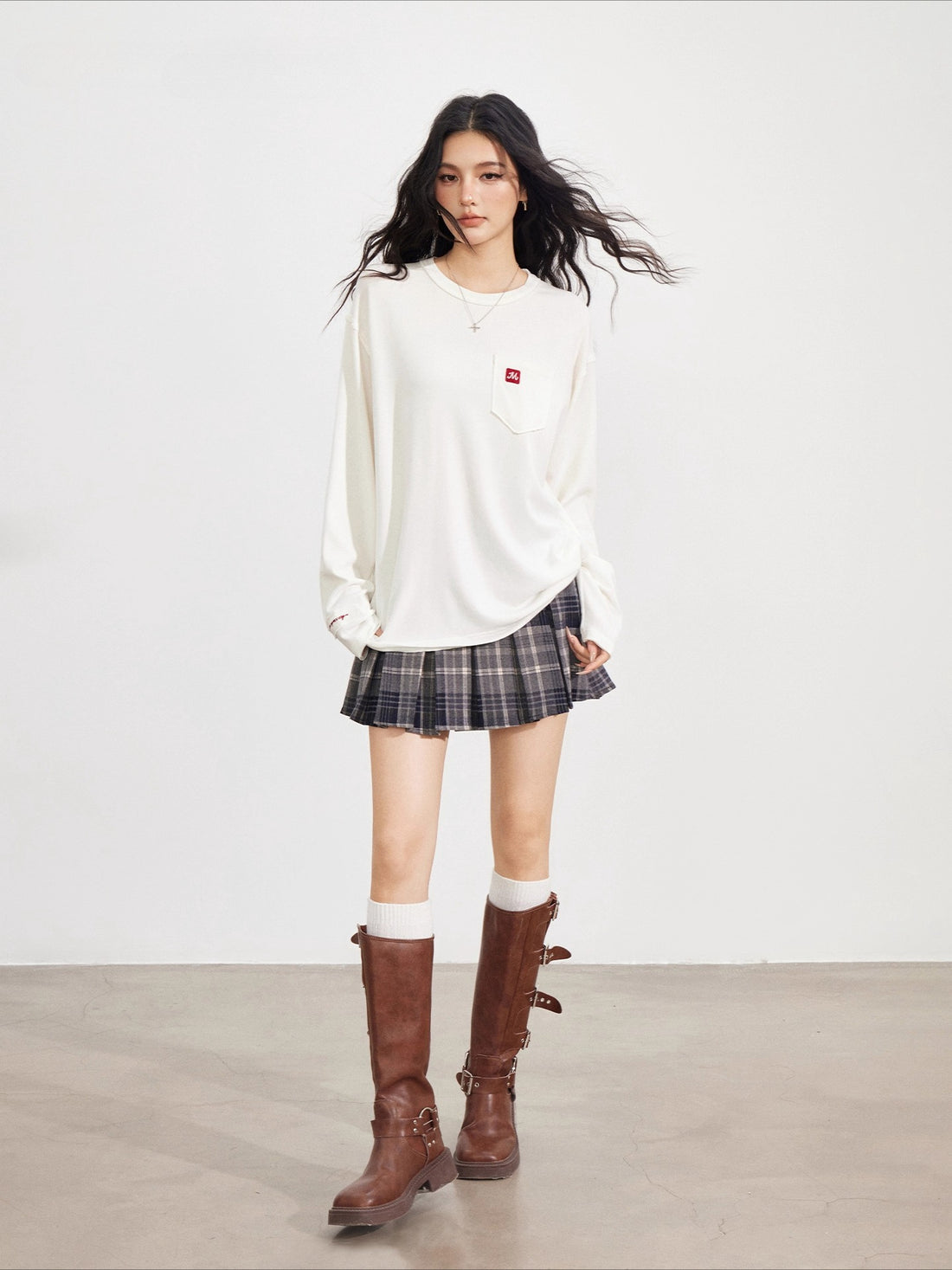 Raw-Edge Logo Embroidery T-shirt