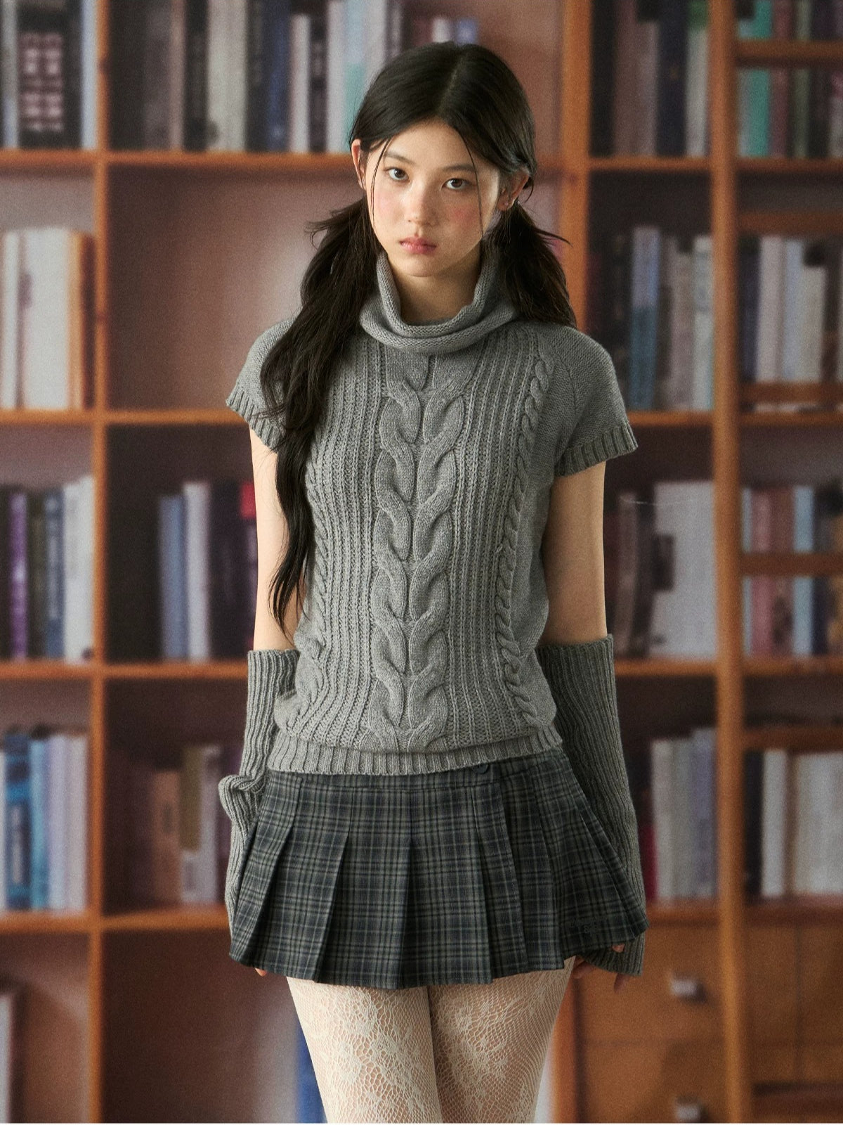 Cable Knit Turtleneck Short Sleeve Top