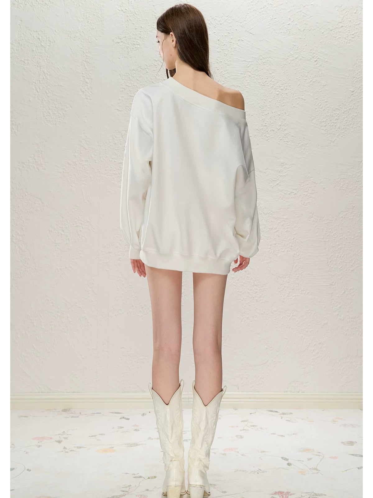 Asymmetric Shoulder Oversized Sweatshirt