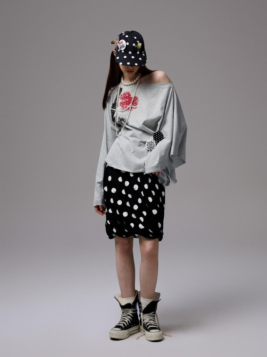 Gray &amp; Navy Blue Badge Print Sweatshirt
