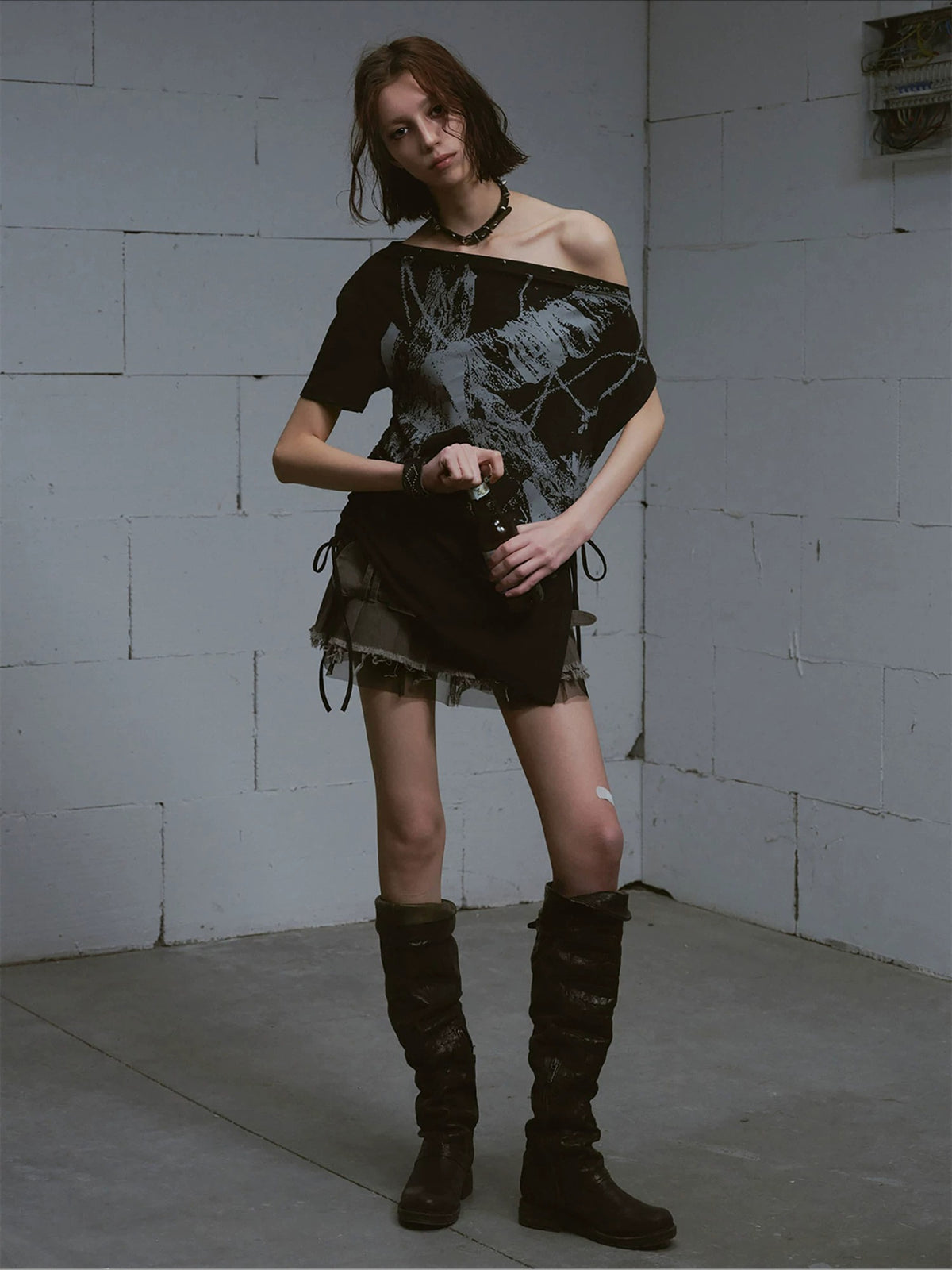Printed Off Shoulder Tee