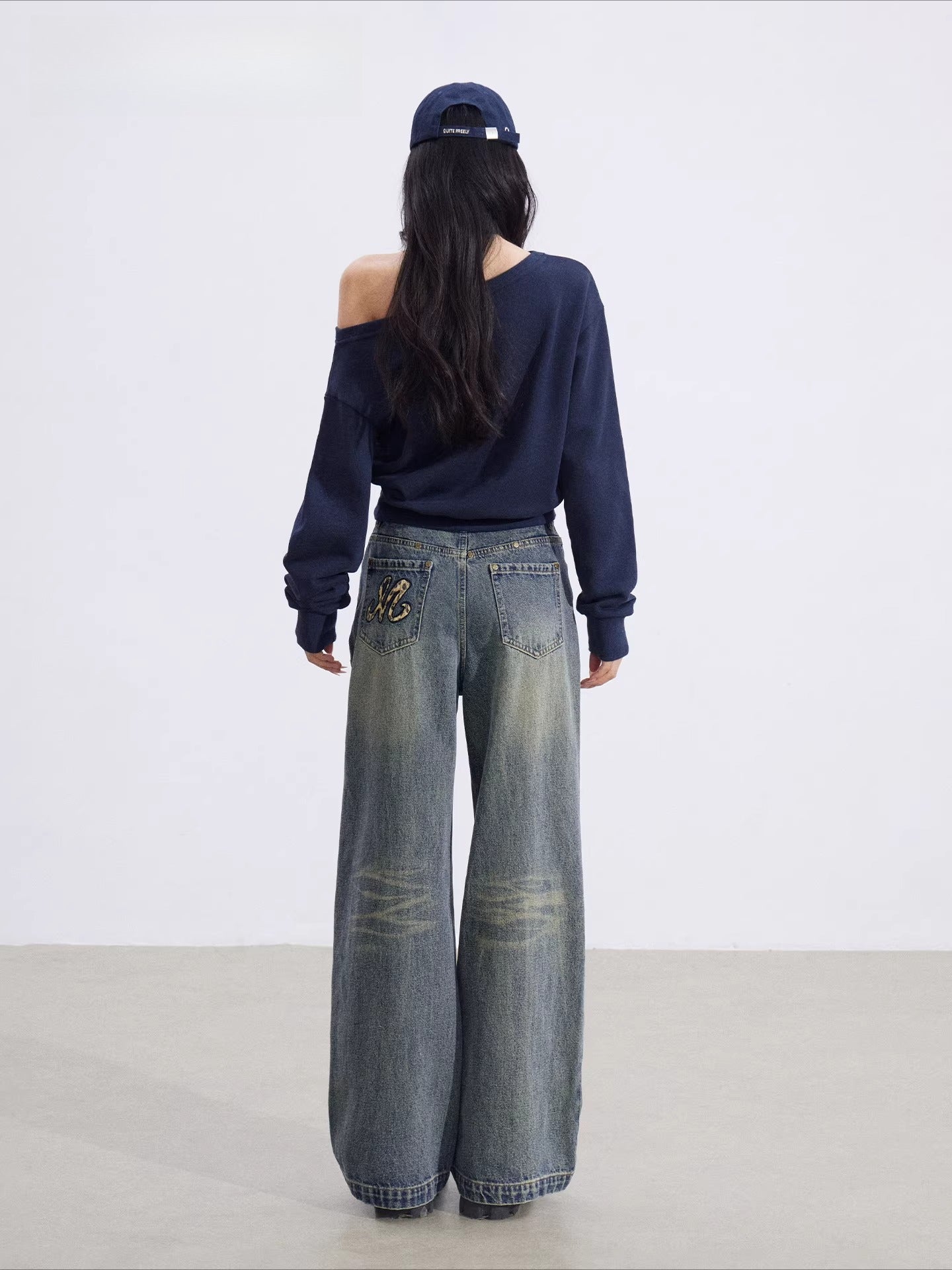 Off-Shoulder Letter Sweatshirt