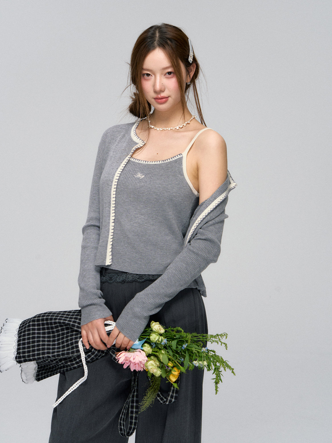 Shell Trim Knit Cardigan Set