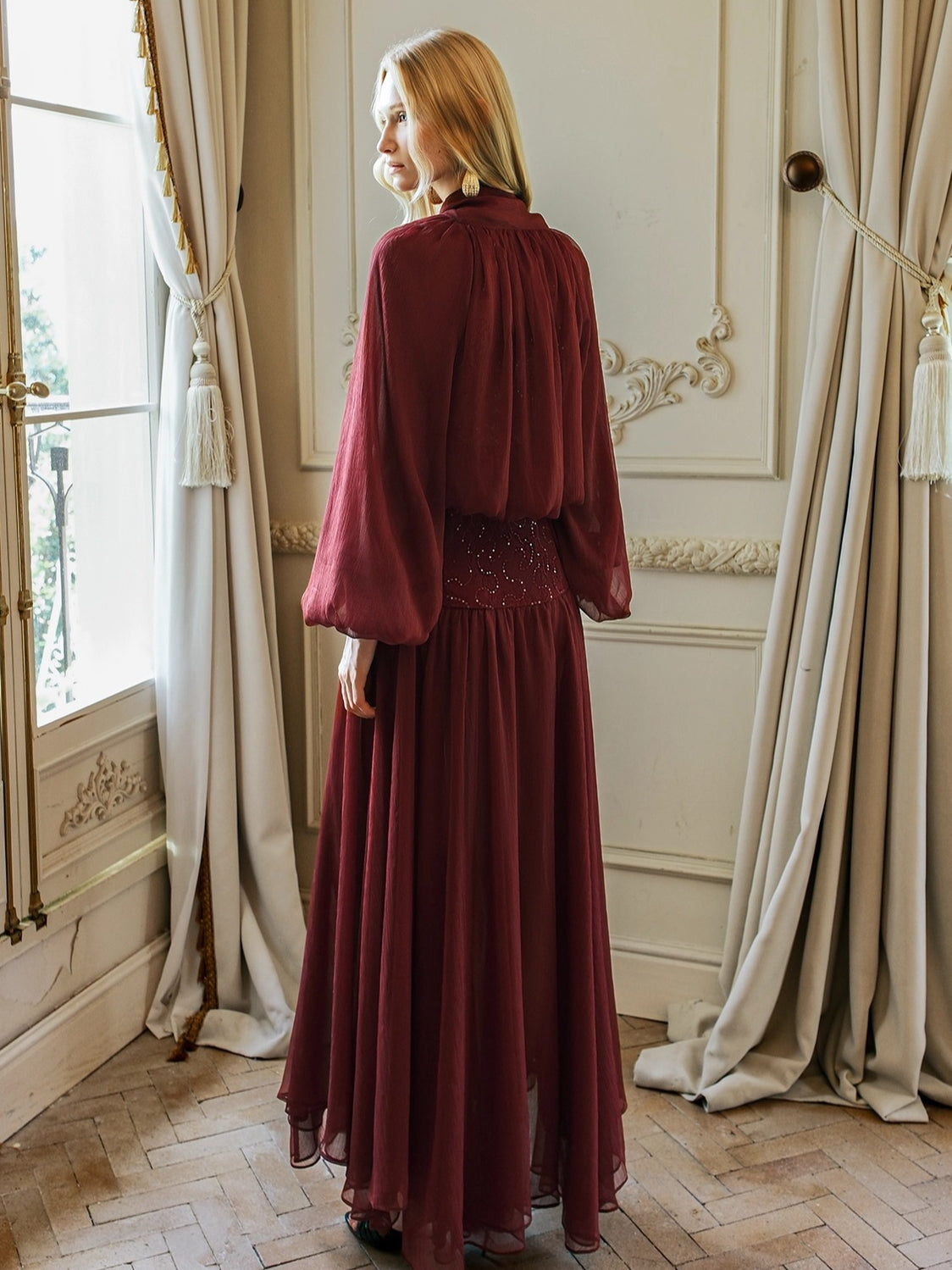 Milena Chiffon Lace Lantern Sleeve V-neck Dress