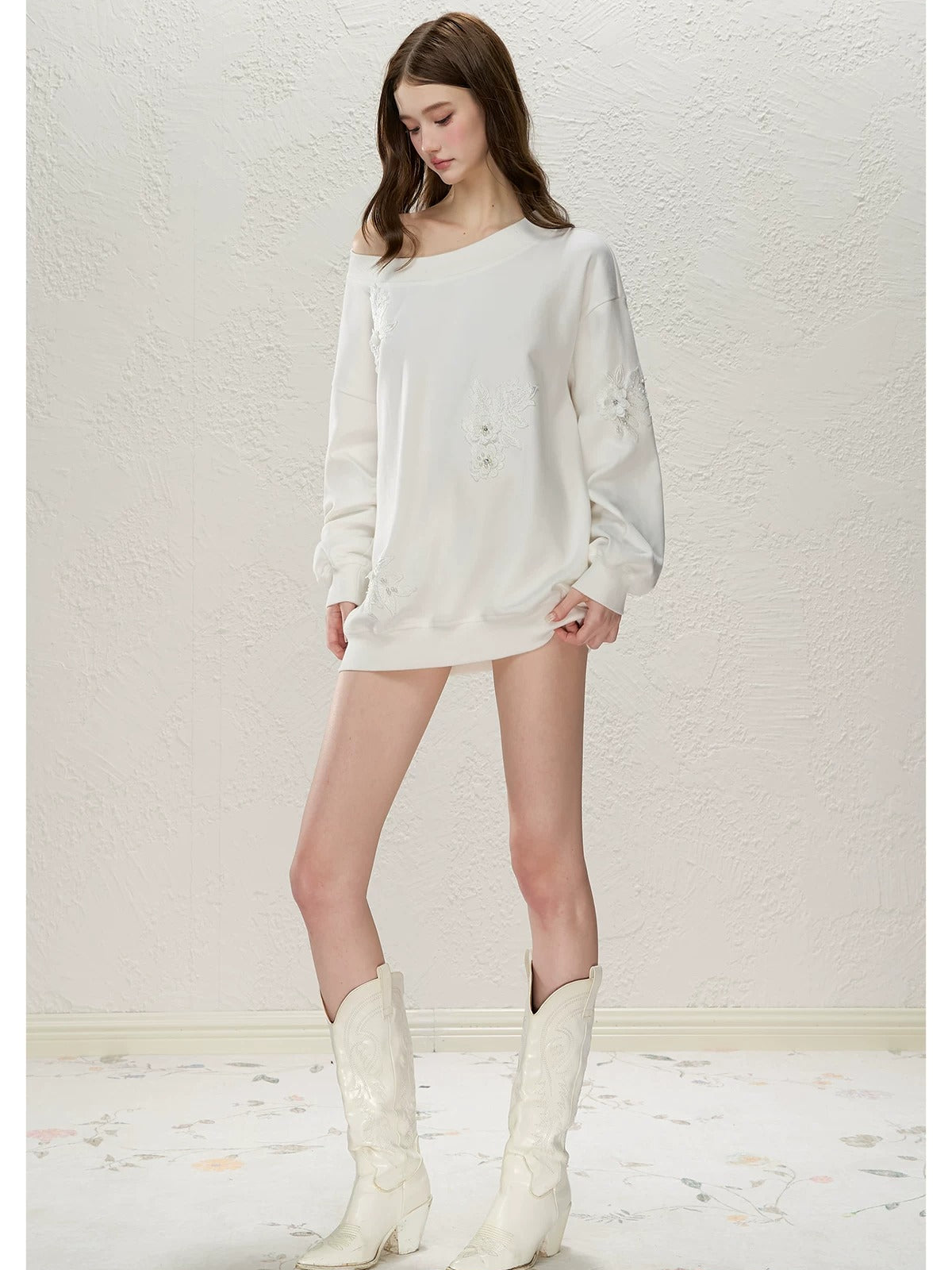 Asymmetric Shoulder Oversized Sweatshirt