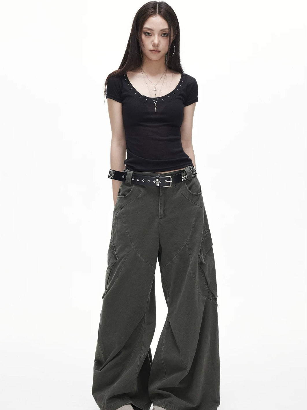 Rivet V Neck Tee