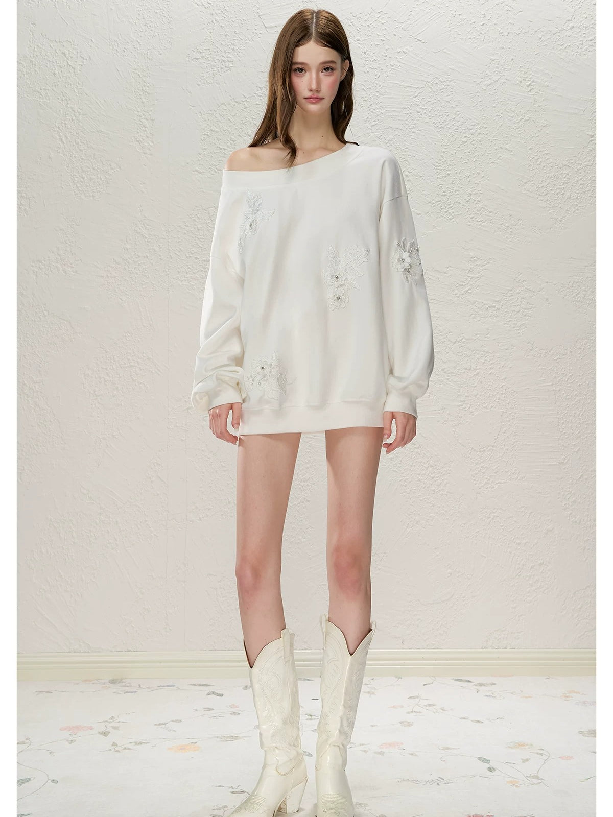 Asymmetric Shoulder Oversized Sweatshirt