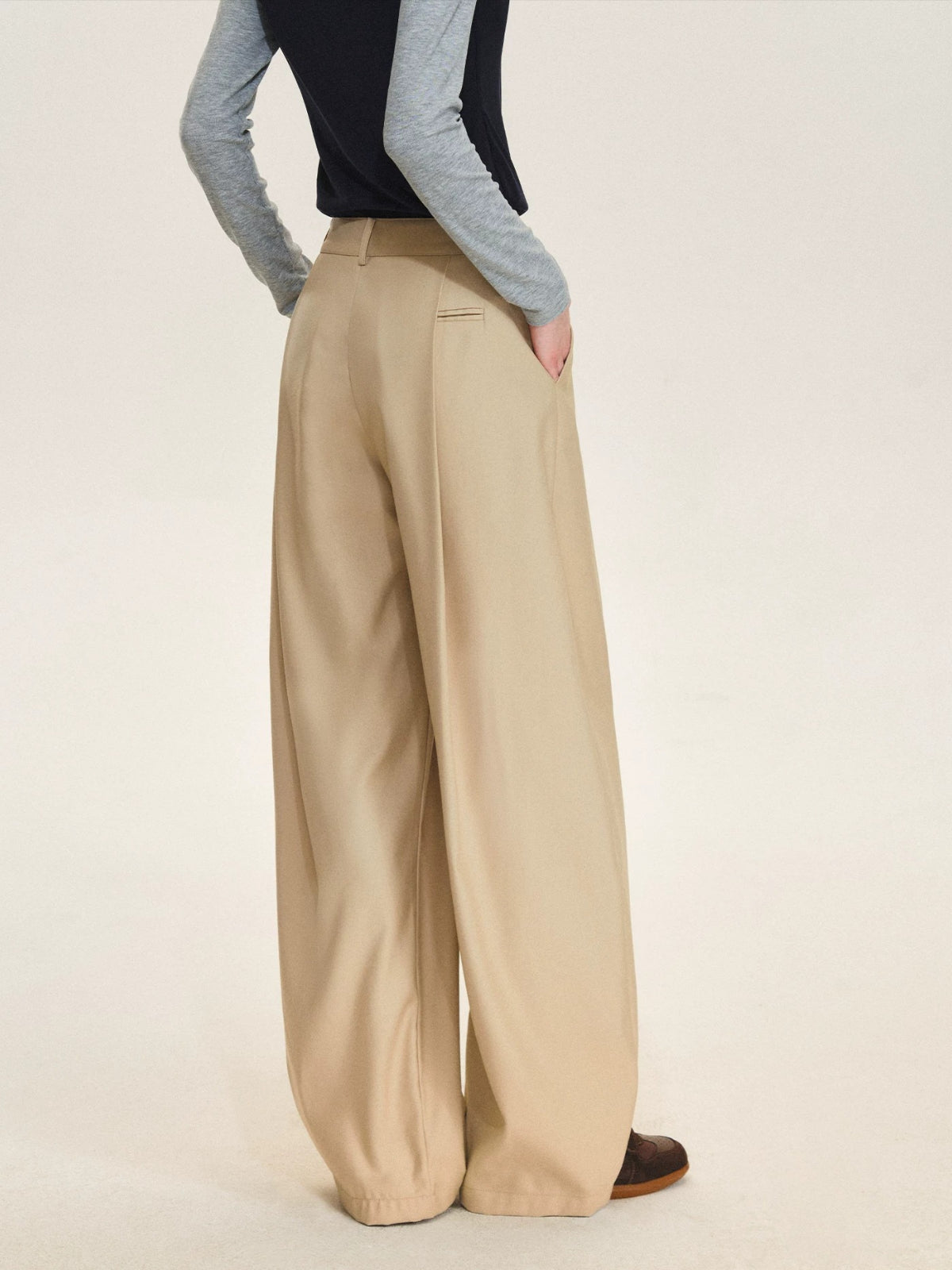 Minimalist Pleated Wide Leg Trousers