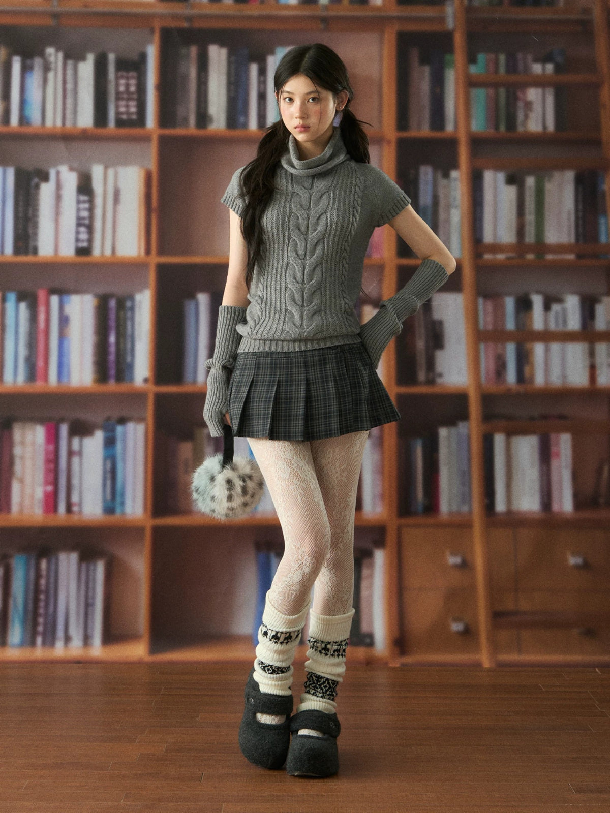 Cable Knit Turtleneck Short Sleeve Top