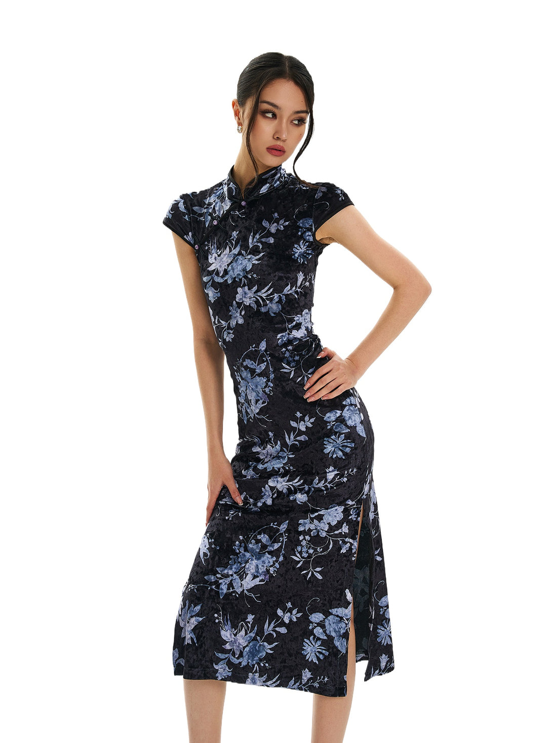 Black Floral Velvet Split Qipao Dress