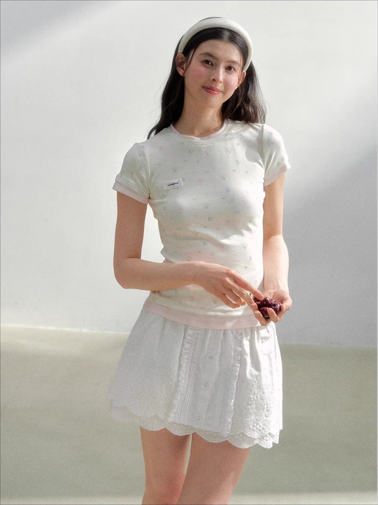 Contrast Slim Tee