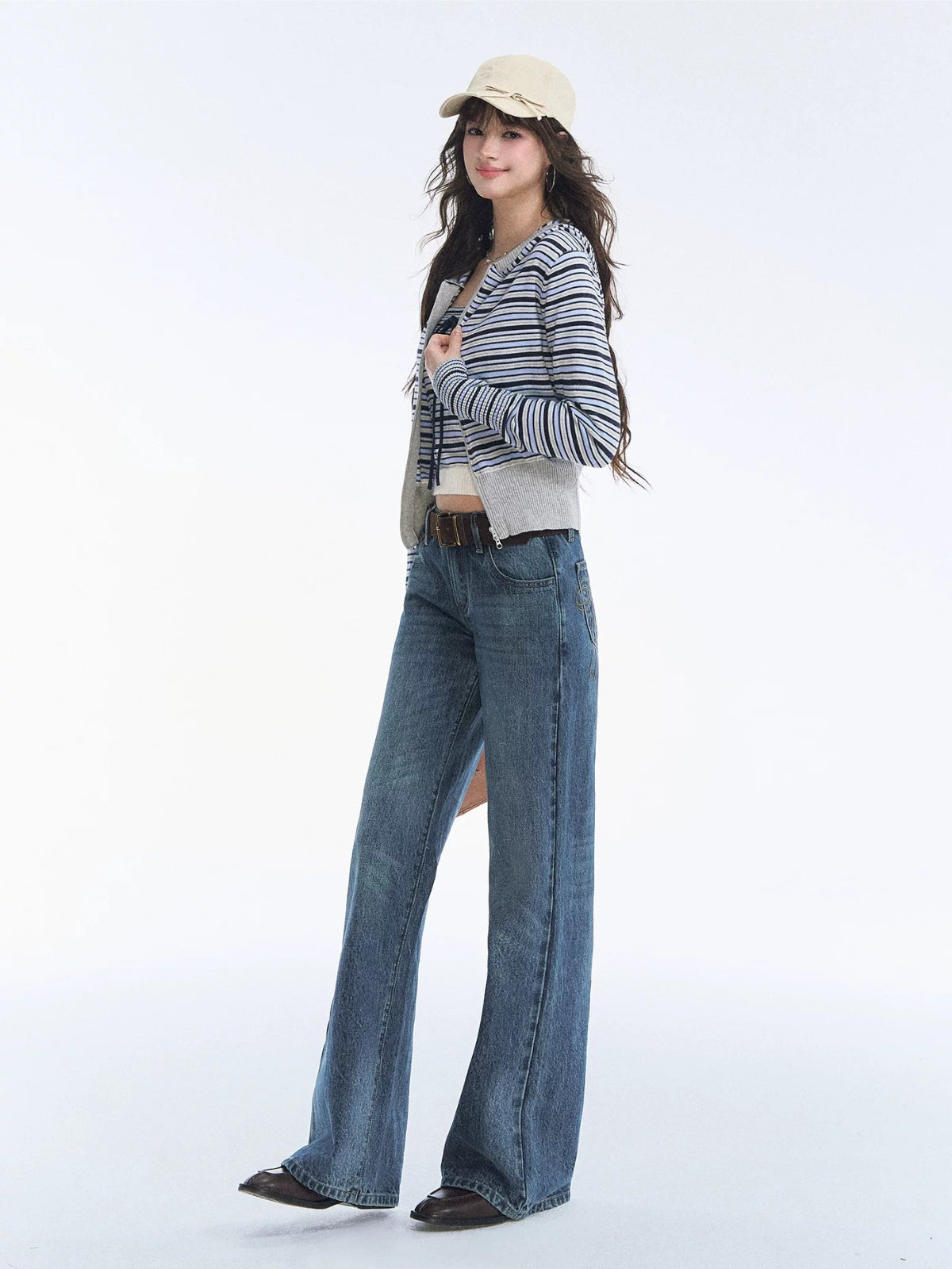 Vintage Washed Bow Embroidered Jeans