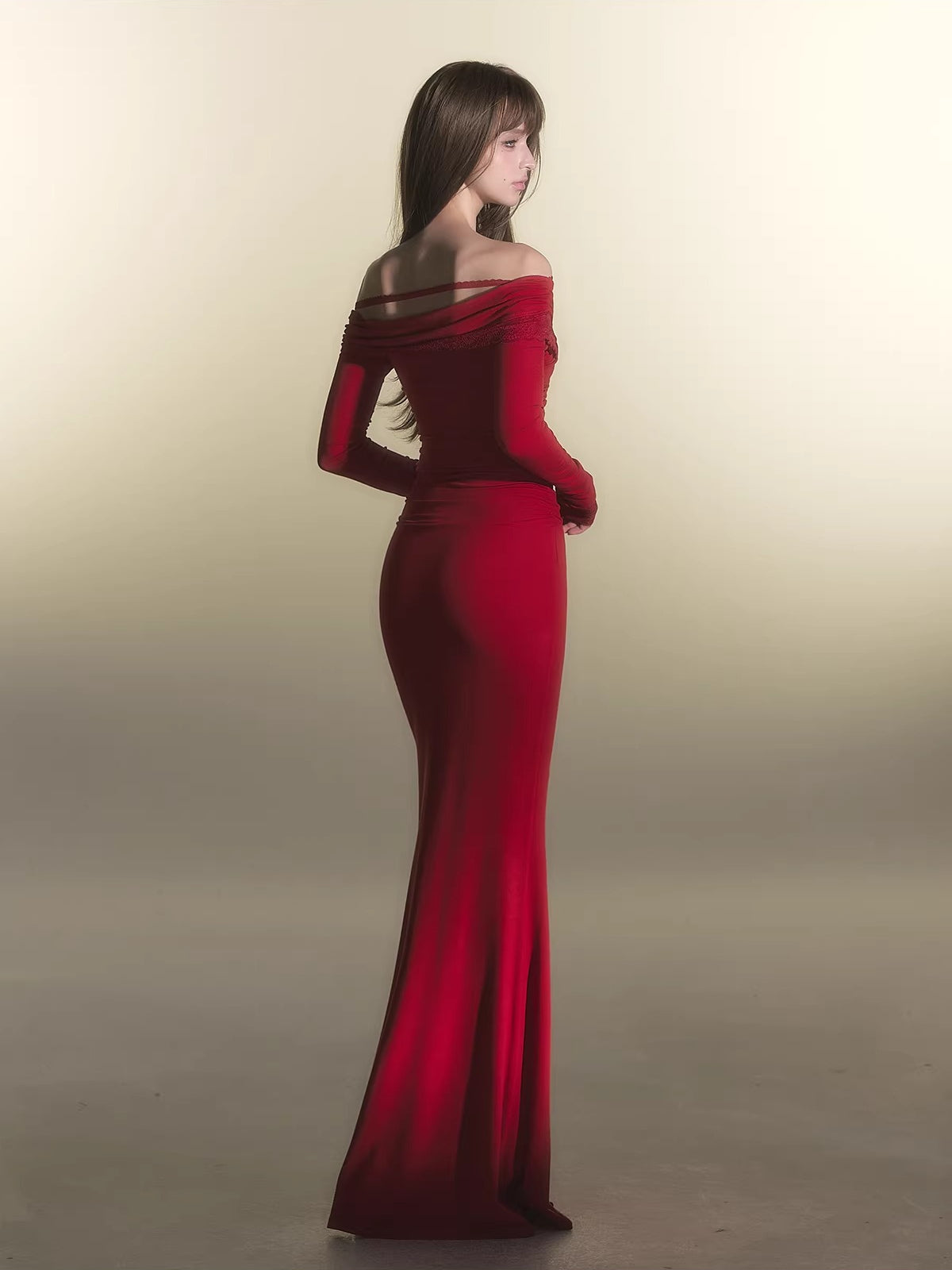 Red Off-Shoulder Long-Sleeve Bodycon Dress