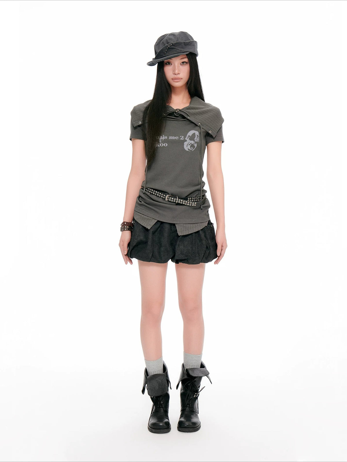 Vintage Drawstring Collar Graphic T-Shirt