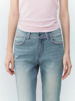 Modern Curve Flare Jeans